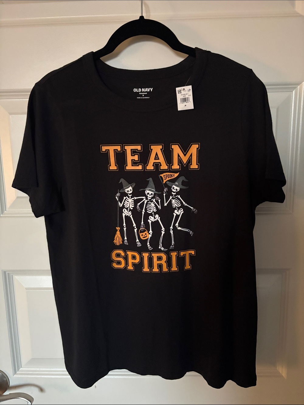 Old Navy Black Short-Sleeve 'Team Spirit' Halloween Graphic Tee medium